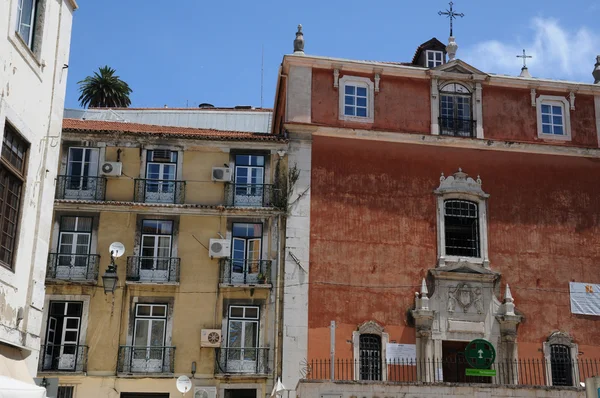 Portugalia, stary zabytkowy budynek w centrum Lizbony — Zdjęcie stockowe