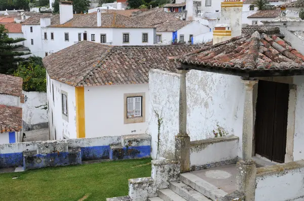 El pequeño pueblo de Obidos en Portugal — Foto de Stock