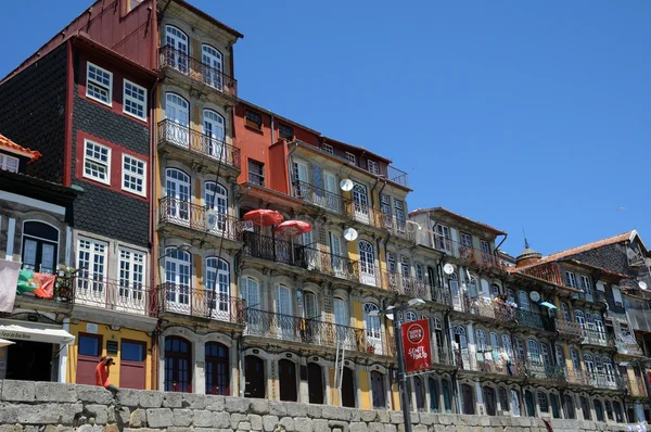 Old houses of the city of Porto in Portugal — Stock Photo, Image
