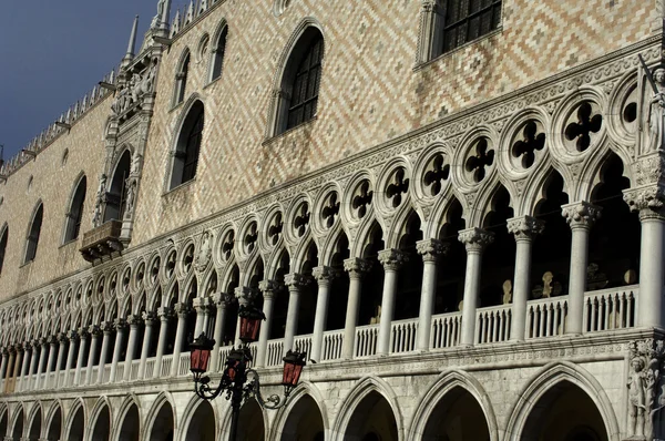 Италия, дворец дожа в Венеции — стоковое фото