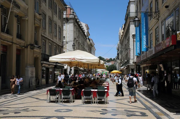 Portugal, a pedestrian street in the center of Lisbon — Stock Photo, Image