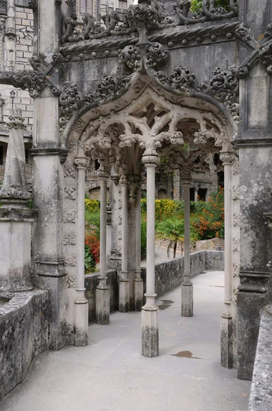 Πορτογαλία, ο κήπος παλατιών regaleira στη sintra — Φωτογραφία Αρχείου