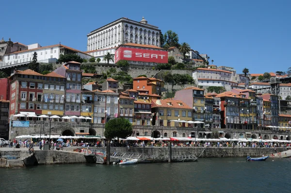 Portugal, view of Porto from Douro river — Stock Photo, Image