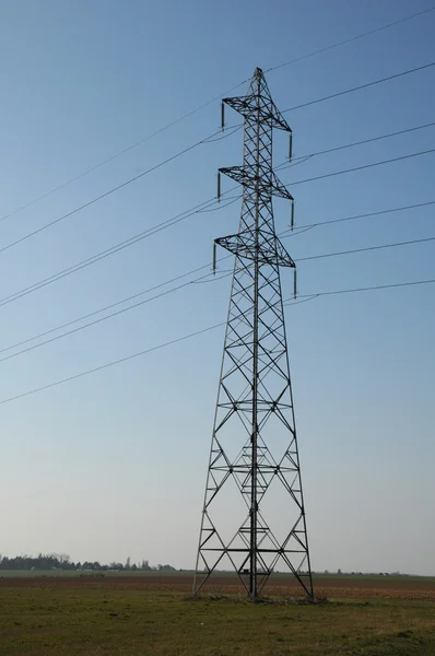 Fransa 'da bir elektrik hattı — Stok fotoğraf