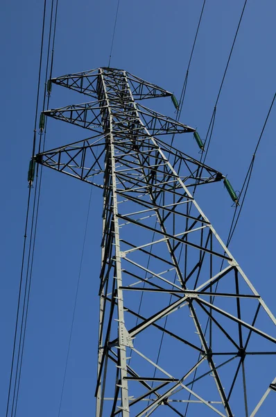 Eine Stromleitung in Frankreich — Stockfoto