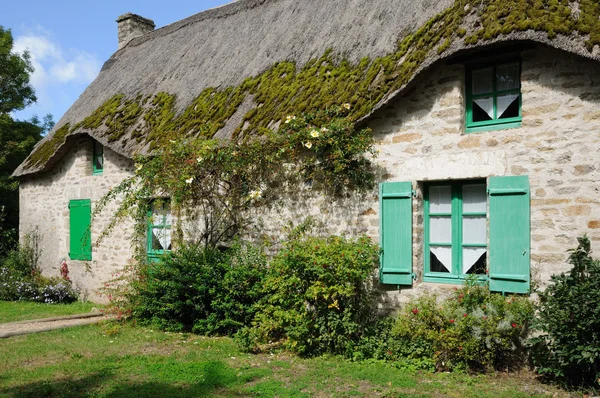 França, antiga casa de palha em Saint Lyphard — Fotografia de Stock