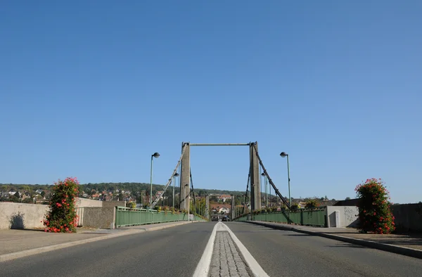 Frankreich, Hängebrücke von triel sur seine — Stockfoto