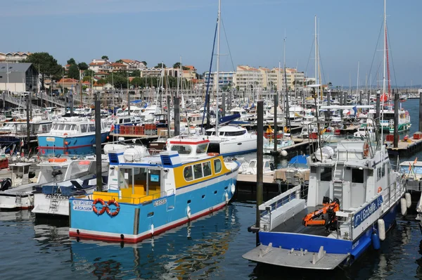 Gironde, πλέοντας σκάφη στο λιμάνι της arcachon — Φωτογραφία Αρχείου