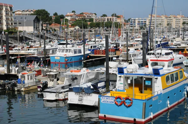 Gironde, парусные суда в порту Аркашон — стоковое фото