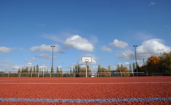 Francia, Yvelines, un campo de deportes en Les Mureaux —  Fotos de Stock