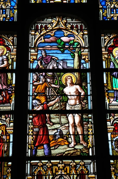 Francie, mozaikové okno batz sur mer církve — Stock fotografie