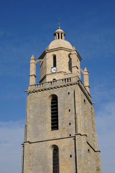 Франція, bell башта Ба сюр Мер церкви — стокове фото