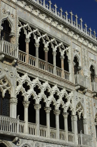 Italia, antico palazzo vicino Canal Grande a Venezia — Foto Stock
