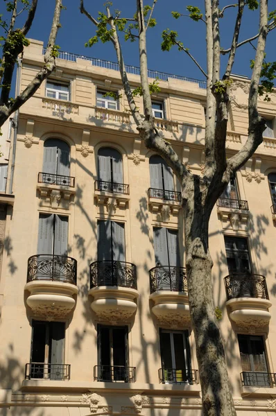 France, Provence, façade du vieil immeuble à Avignon — Photo