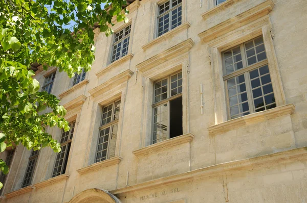 Francia, Provenza, fachada del antiguo edificio de Aviñón —  Fotos de Stock