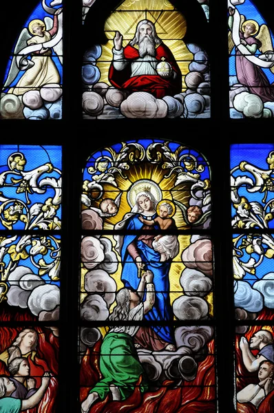 Francia, vidriera de la iglesia Batz sur Mer —  Fotos de Stock