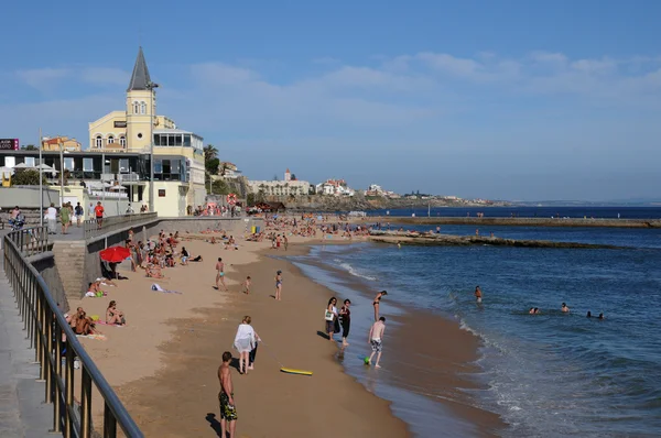 Na pláži estoril v Portugalsku — Stock fotografie