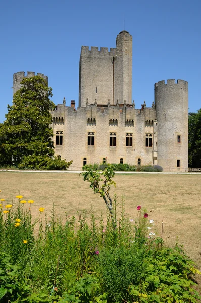 法国吉伦特省的 roquetaillade 的中世纪城堡 — 图库照片