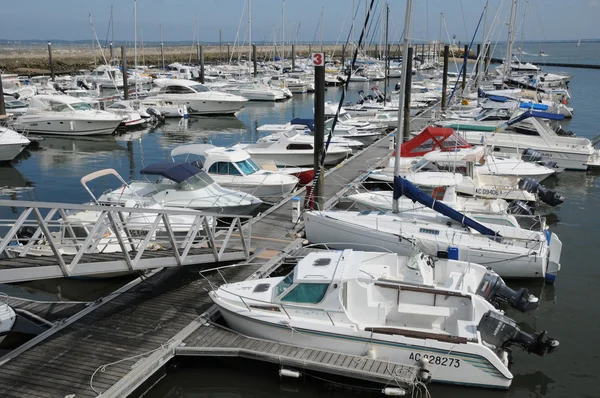 Gironde, navi a vela nel porto di Arcachon — Foto Stock