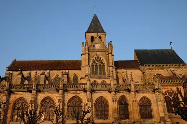 Francia, la chiesa di San Martino di Triel — Foto Stock