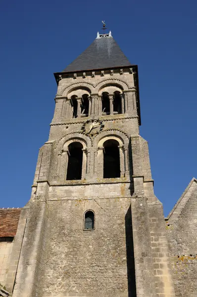 Франції, готична церква Мор'янваль в Пікарді — стокове фото