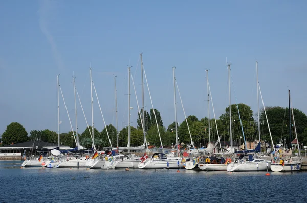 Svezia, il porto turistico di Borgholm in estate — Foto Stock