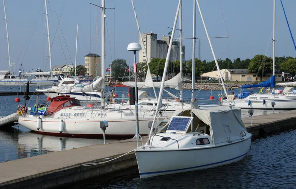 Sverige, marinan i borgholm i sommar — Stockfoto