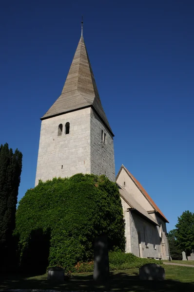Swenden, die kleine alte Kirche von frojel — Stockfoto