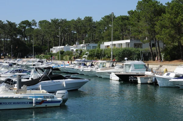 Gironde, Segelschiffe im Hafen von Lege Cap Frettchen — Stockfoto