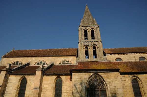 Ile de France, a antiga igreja de Jouy Le Moutier — Fotografia de Stock