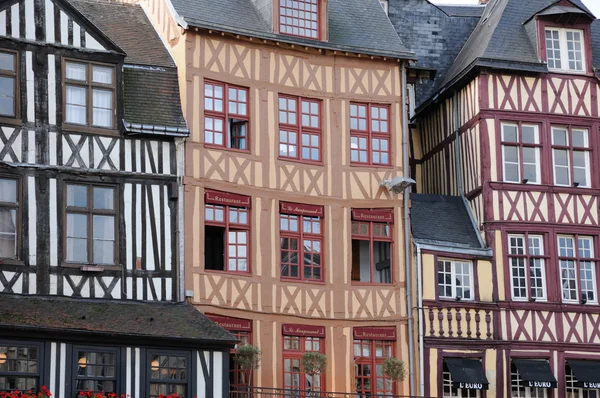 Normandia, pitoresca casa histórica velha em Rouen — Fotografia de Stock