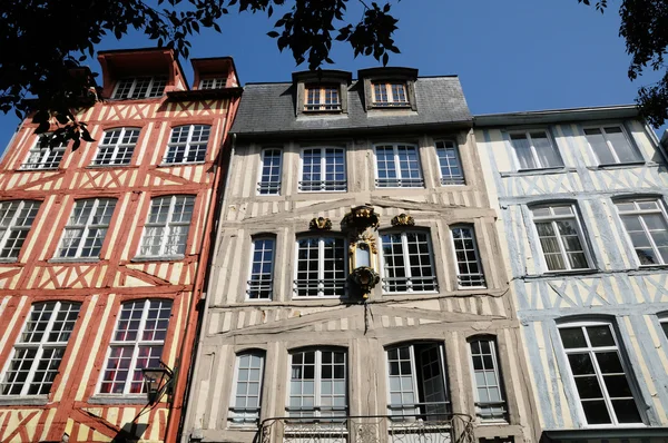 Normandia, festői régi Rouen történelmi házban — Stock Fotó