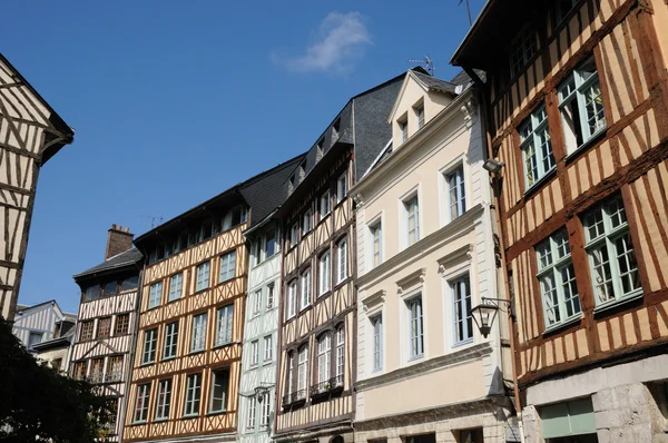 Normandie, pittoreska gamla historiska hus i rouen — Stockfoto