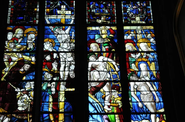 Витражи собора Руана в Нормандии — стоковое фото
