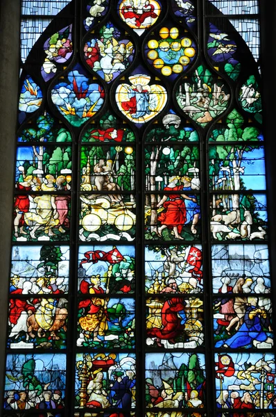 Francia, Iglesia de Sainte Jeanne d Arc en Rouen —  Fotos de Stock