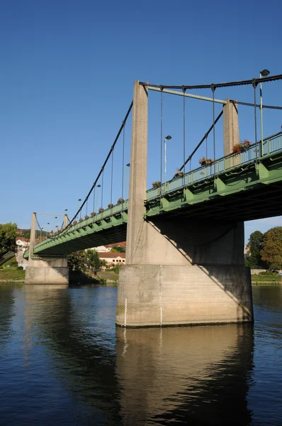 Francja, most wiszący triel sur Seine — Zdjęcie stockowe