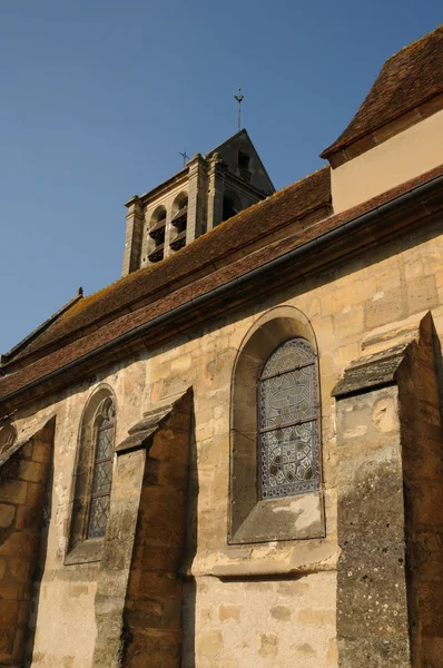 Val d Уаза, Нотр-Дам де l Assomption церква в Vaureal — стокове фото