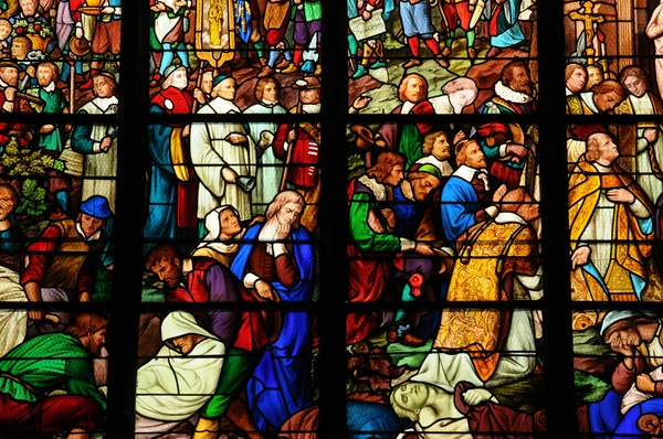 Perancis, jendela kaca patri di katedral Pontoise — Stok Foto
