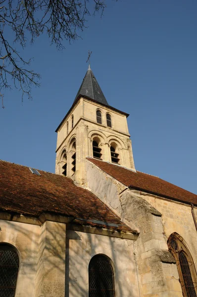 Ile de france, de gotische kerk van themericourt — Stockfoto