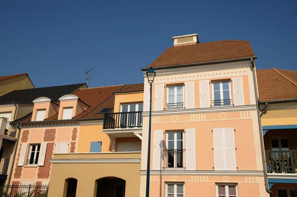 Ile de 法国，住宅块在 vaureal — 图库照片