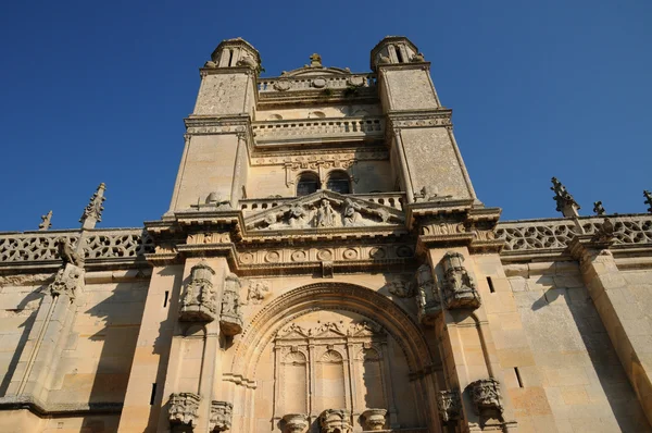 Ile de France, la iglesia renacentista de Vetheuil — Foto de Stock