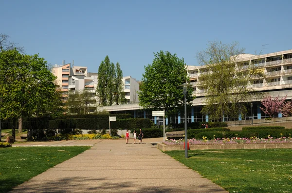 Val d Oise, edificio moderno en Cergy Pontoise — Foto de Stock