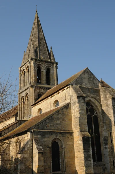 イル ・ ド ・ フランス、ジュイ ル moutier の古い教会 — ストック写真