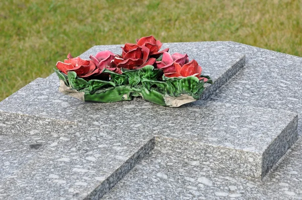 Val d Oise, régi sírja a Courdimanche temetőben — Stock Fotó