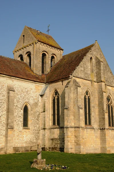 Ile de france, den gamla kyrkan av seraincourt — Stockfoto