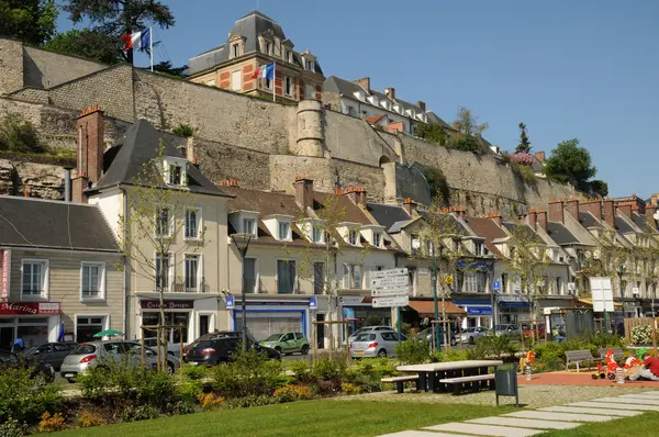 A cidade de Pontoise em Val d Oise — Fotografia de Stock