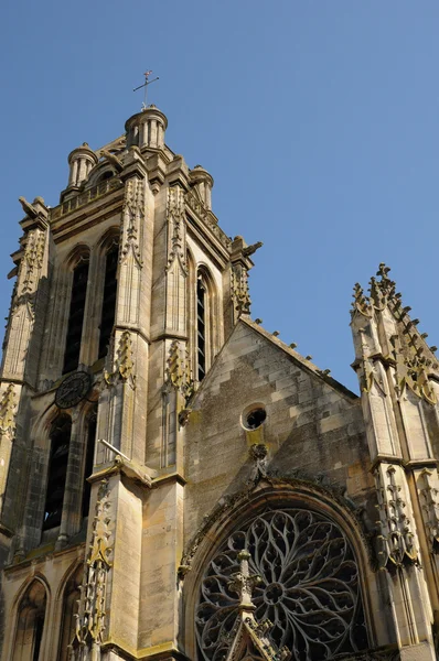 Francia, el exterior de la catedral de Pontoise —  Fotos de Stock