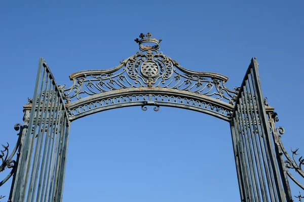 France, gate lock of La Roche Guyon castle — Stock Photo, Image
