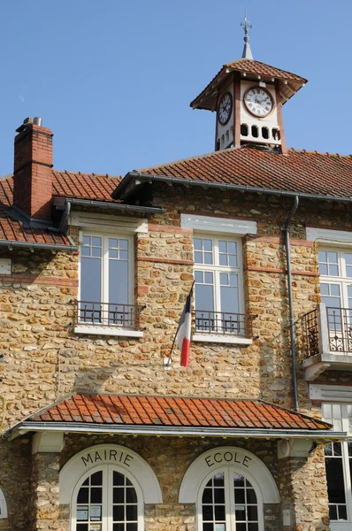 Ile de France, el ayuntamiento de Chapet — Foto de Stock