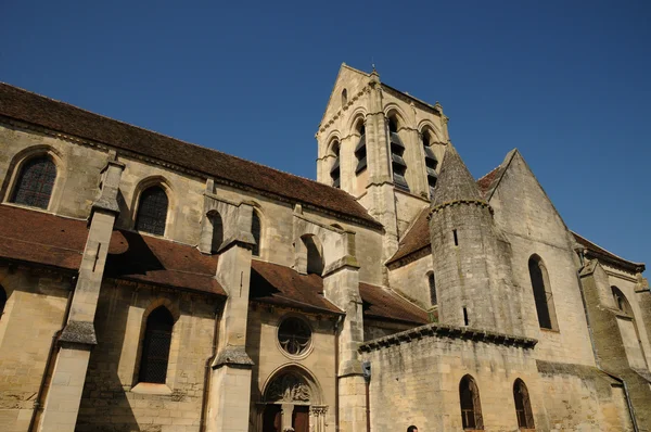 Francia, la iglesia de Auvers sur Oise — Foto de Stock